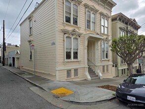 Building Photo - 2012 Pierce St