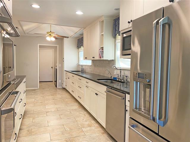 Building Photo - 3801 Grifbrick Dr