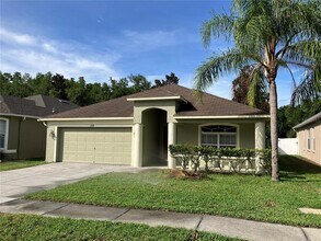 Building Photo - 15848 Leatherleaf Ln