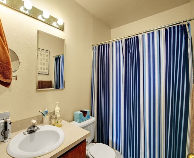 St. Francis Apartments Apartments in Seattle, WA