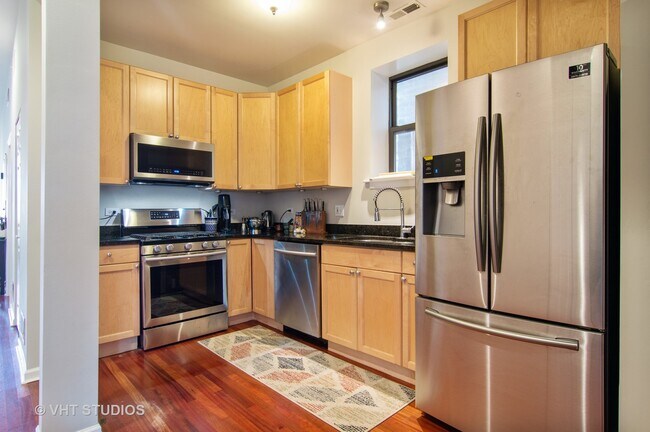 Building Photo - 613 N Racine Ave