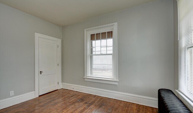 Foto del edificio - 1692 Bryden Rd