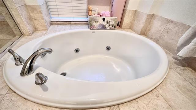 Building Photo - 1237 Tioga Dr