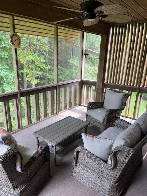Foto del edificio - 104 Live Oak Ln