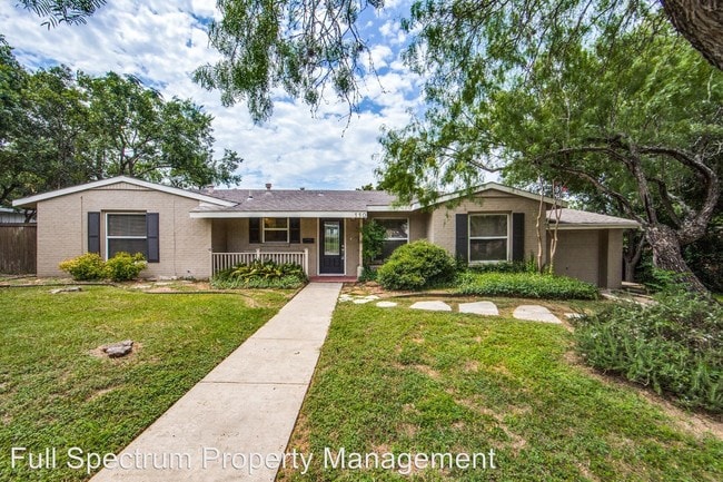 Building Photo - 3 br, 2 bath House - 110 Bryker Dr