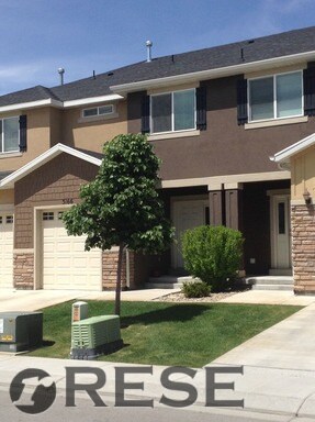 Building Photo - 3166 W Desert Lily Dr
