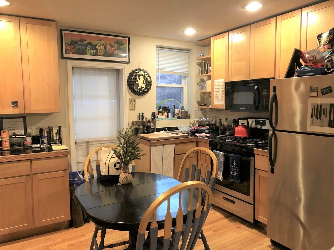 Foto principal - 242 Hanover St