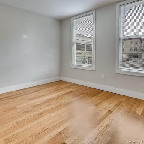 Building Photo - 16 S Division St