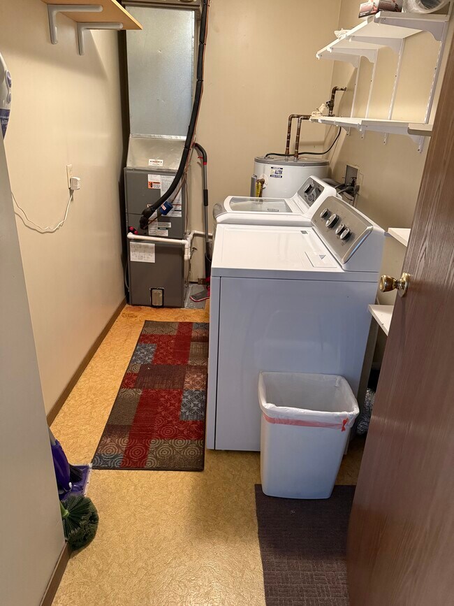 Foto del edificio - 168 Lyre-Bird Ln