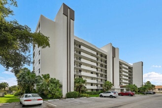 Building Photo - 1266 S Military Trail