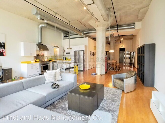 Foto del edificio - 1 br, 1 bath House - 115 4th St. #210