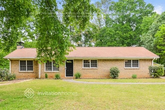 Building Photo - 404 Seneca Ct