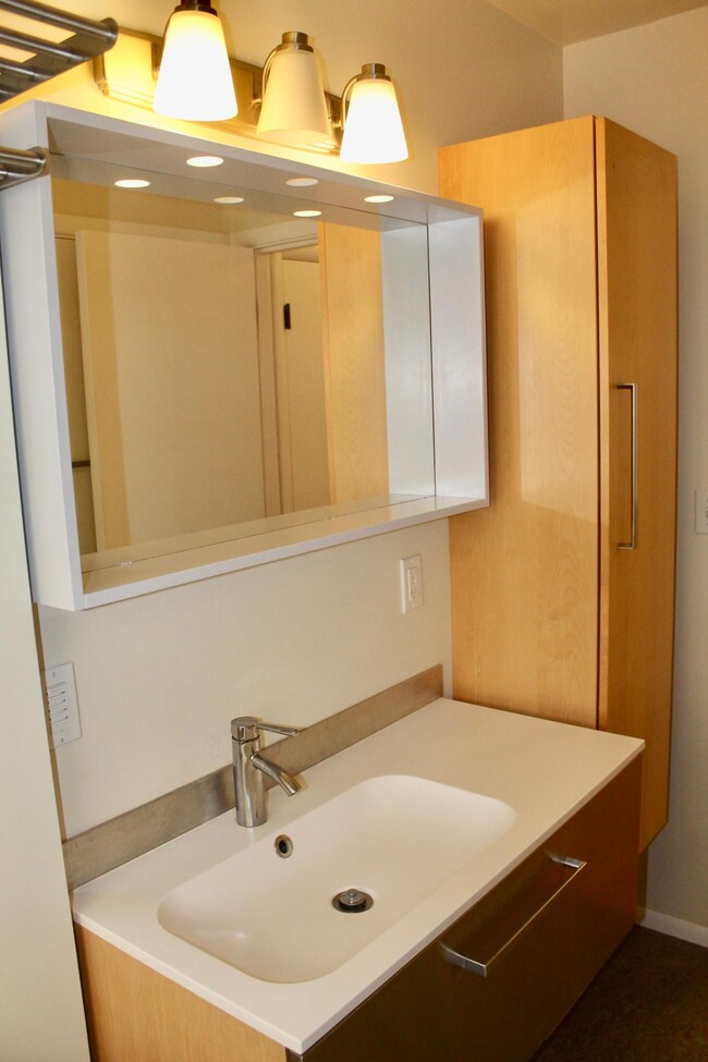 Foto del edificio - 2757 NW Quimby St