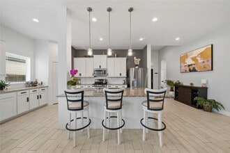 Building Photo - 4512 Bartagrass Dr