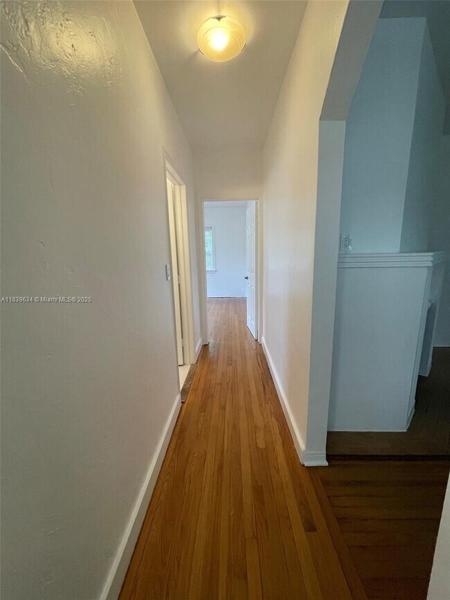 Foto del edificio - 845 Lorca St