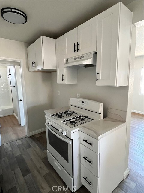 Foto del edificio - 703 W Anaheim St