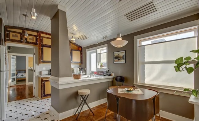 Building Photo - North 9