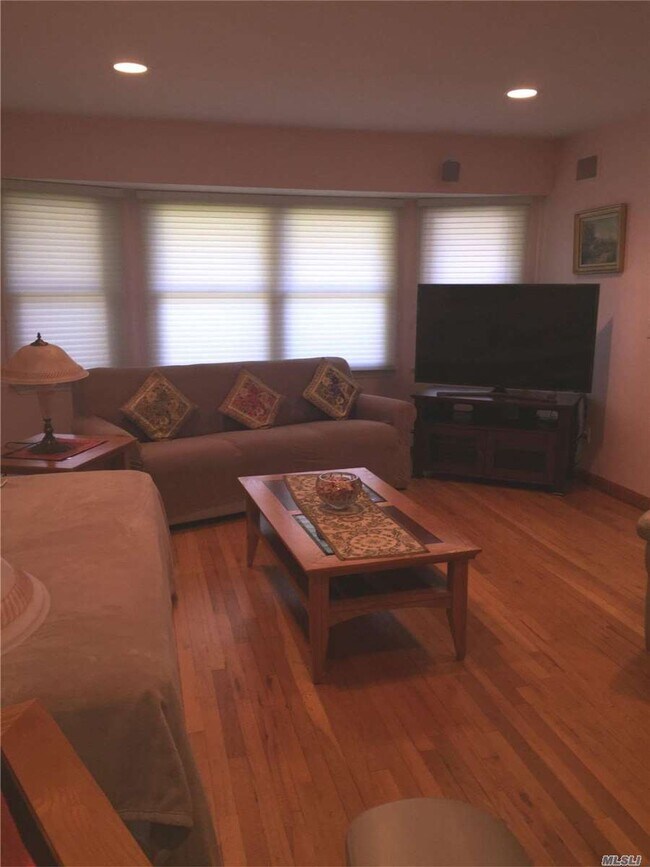 Foto del edificio - 6 Barkley Ln