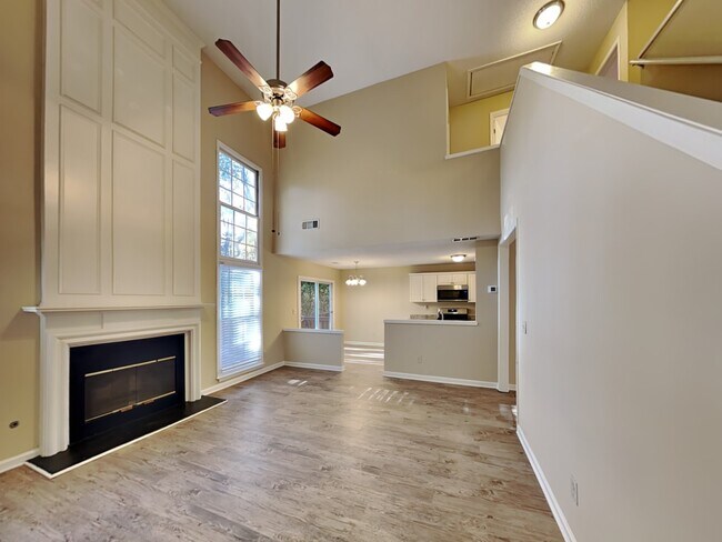 Building Photo - 2985 Binghampton Ln
