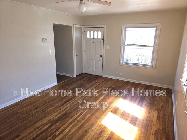 Foto del edificio - 2013 Virginia St