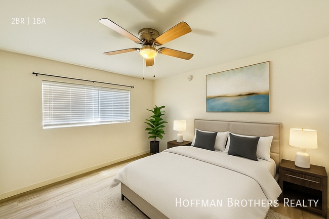 Foto del edificio - 5625 W Jefferson Blvd