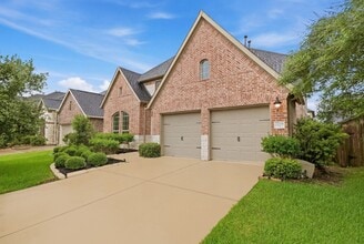 Building Photo - 2239 Falcon Brook Dr