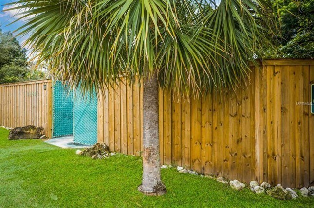 Building Photo - 4650 S Lockwood Ridge Rd, Sarasota, FL 34231