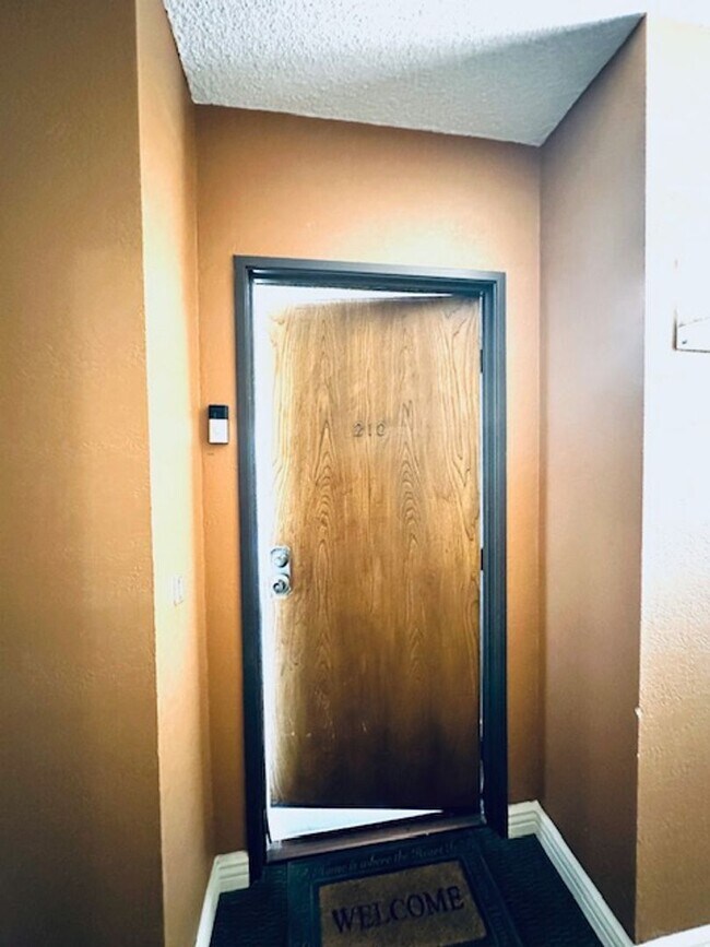 Foto del edificio - Ocean Front Living!