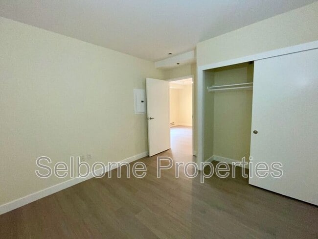 Building Photo - 1401 Jackson St