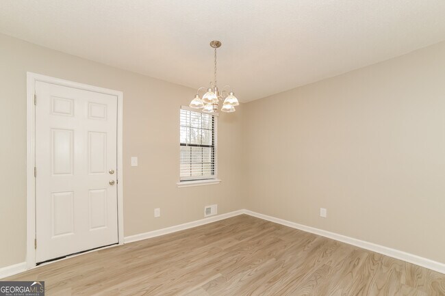 Foto del edificio - 212 Westwood Trail