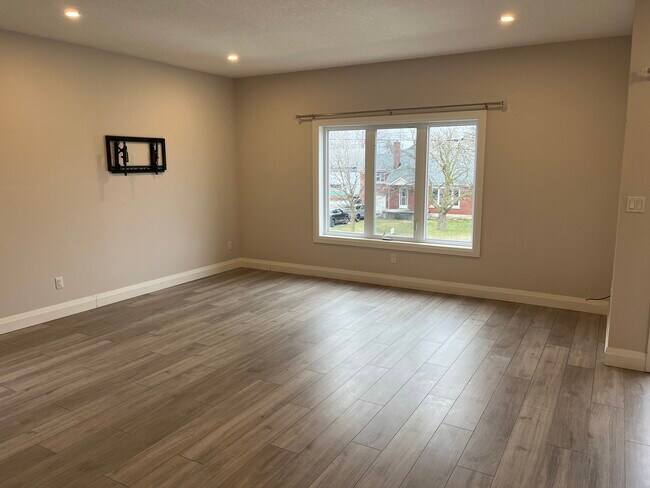 Photo du bâtiment - 32 Third Av