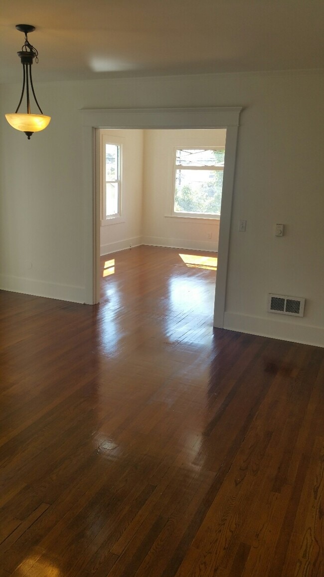 4567 Edgewood Pl Unit 4567, Los Angeles, CA 90019 Apartments in Los