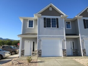 Building Photo - 404 W 1325 N