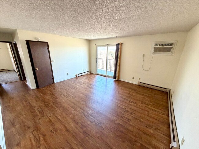 Foto del edificio - 2 Bed 1 Bath Apartment on West Side of Helena!