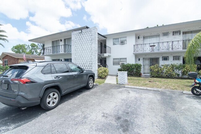 Foto del edificio - 6150 SW 37th St