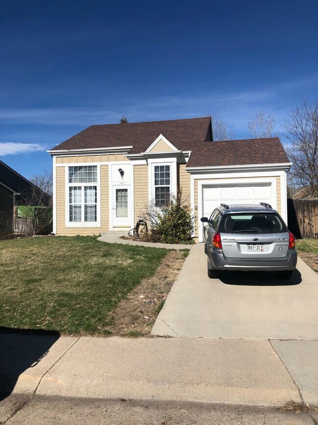 Foto del edificio - COZY 3 Bed 1.5 Bath Single Family home in ...
