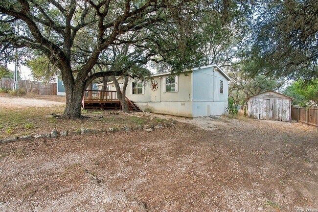Foto del edificio - 1247 Skylark Dr