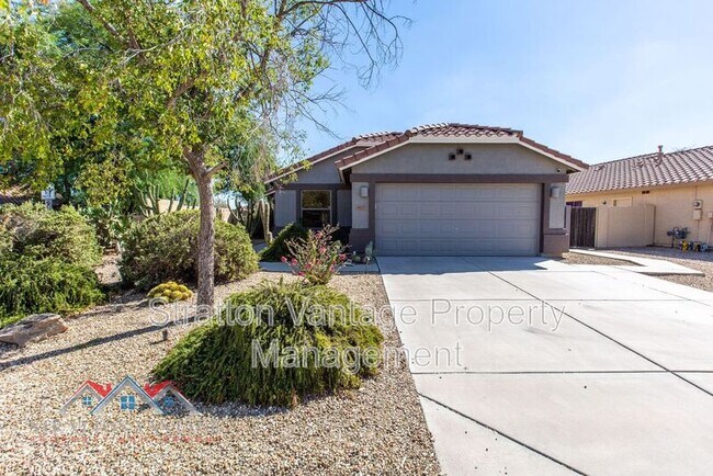 Foto del edificio - 44213 W Cypress Ln