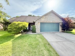 Building Photo - 1105 Mercer Dr
