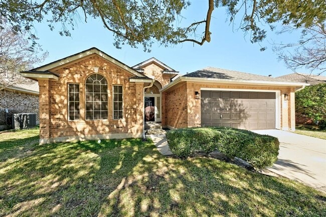 Building Photo - 2738 Winding Brook Dr