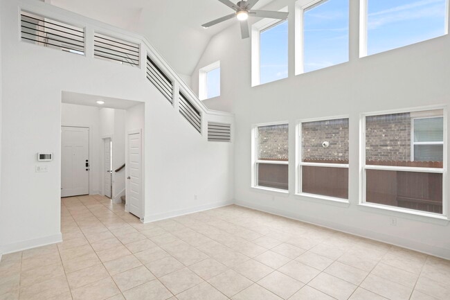 Building Photo - 12807 Dewberry Crk