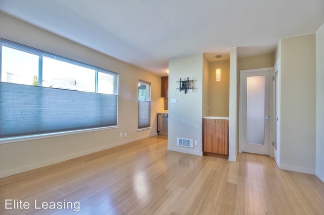Foto del edificio - 1 br, 1 bath Apartment - 124 5th Avenue #5
