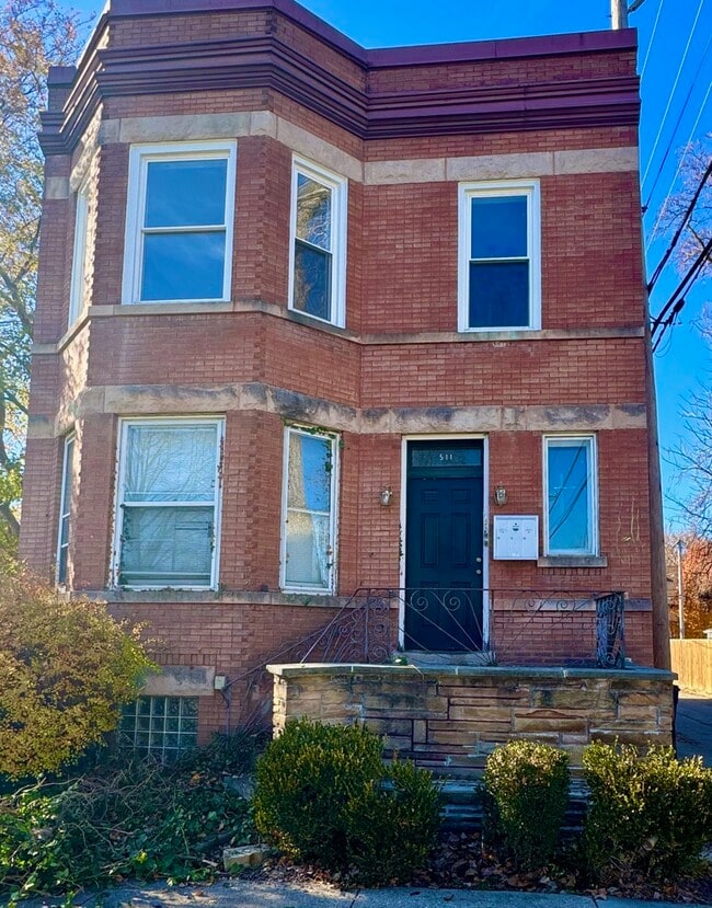 Building Photo - 511 N Taylor Ave