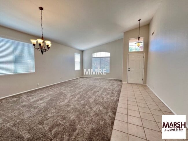 Building Photo - Very nice 3 bedroom home in Mesa near Supe...
