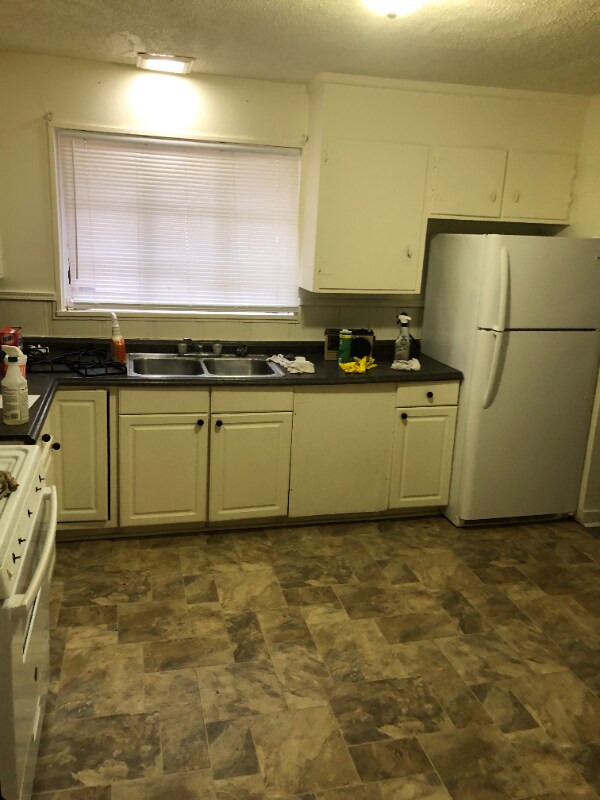 Foto principal - 4144 Carol Dr