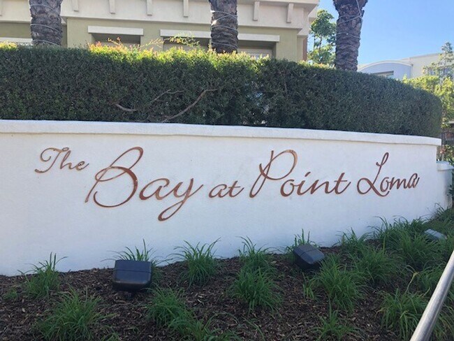 Foto del edificio - Move in Special $500 off first months rent...