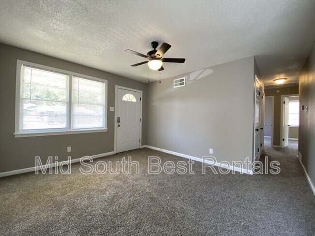 Foto del edificio - 3492 Millard Rd