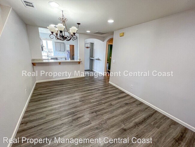 Building Photo - 4 br, 3 bath House - 920 Riata Court