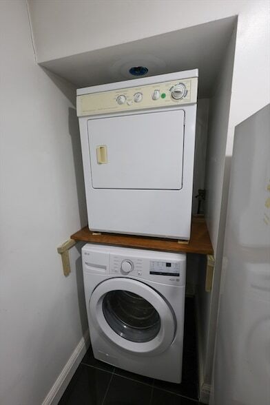 Foto del edificio - 235 Savin Hill Ave