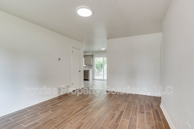 Foto del edificio - 1313 NE 24th St